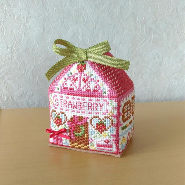 HOBBYRA HOBBYRE いちごパーティー クロスステッチ ホビーラホビーレ